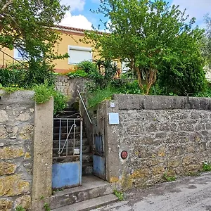 Alojamento de Acomodação e Pequeno-almoço Casa Da Tia Lena 